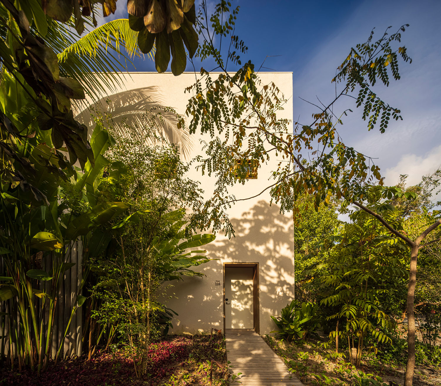 Fasano Trancoso bungalow architecture, photographed by Fernando Guerra